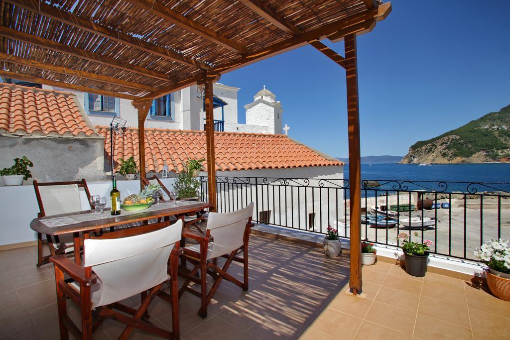 Villa Yiannoula Skopelos Town Exterior photo